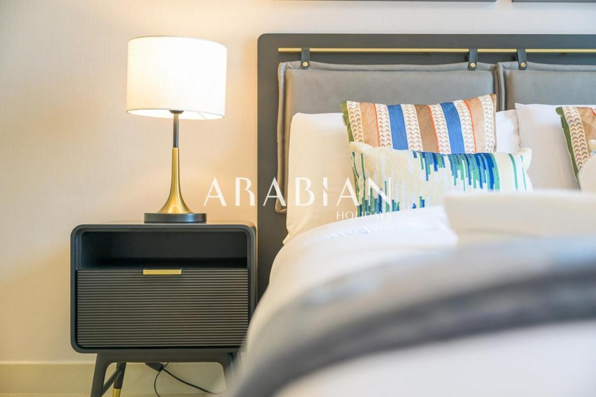 Sophisticated 1br With View In Creek Harbor *
